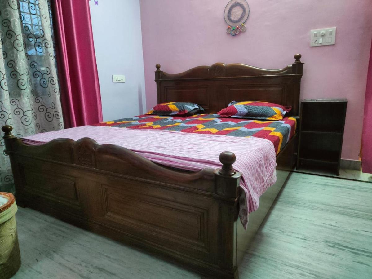Nature View Homestay دهرادون الغرفة الصورة